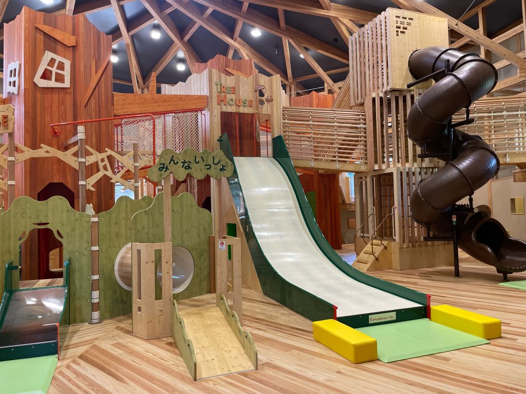 本日の屋内木育施設もりのひみつきち 混雑状況 – 石川県森林公園